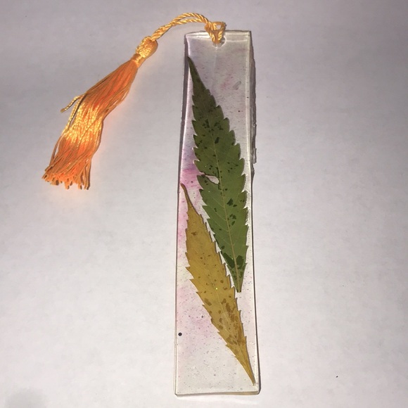 Custom epoxy resin bookmark New - Picture 5 of 6